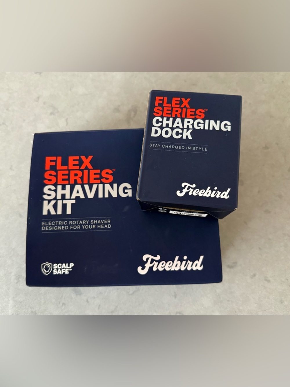 freebird Flex Series Shaving Kit & Charging Dock - Navy Blue with Red Accents